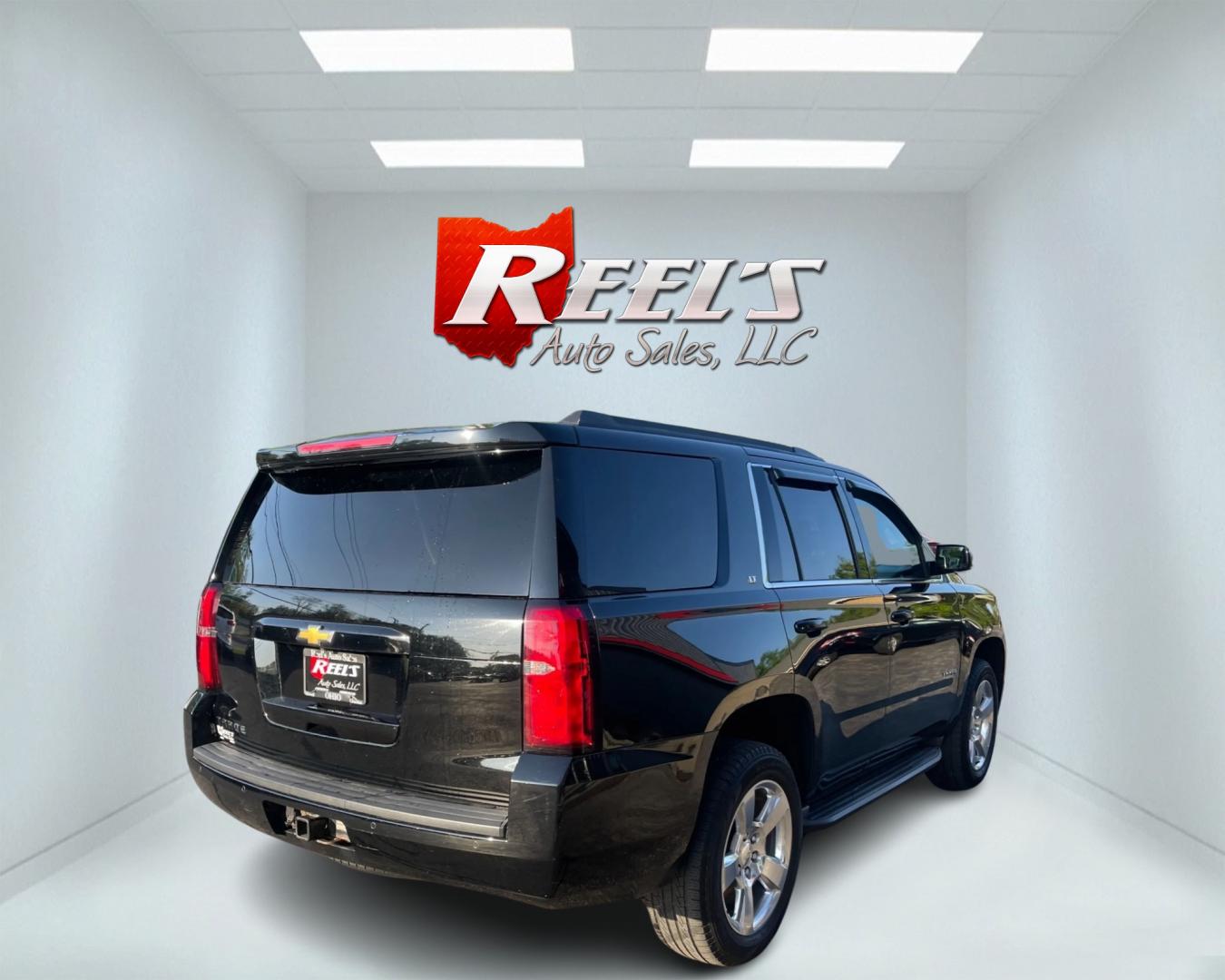 2015 Black /Gray Chevrolet Tahoe LT 4WD (1GNSKBKC4FR) with an 5.3L V8 OHV 16V engine, 6-Speed Automatic transmission, located at 547 E. Main St., Orwell, OH, 44076, (440) 437-5893, 41.535435, -80.847855 - Photo#5